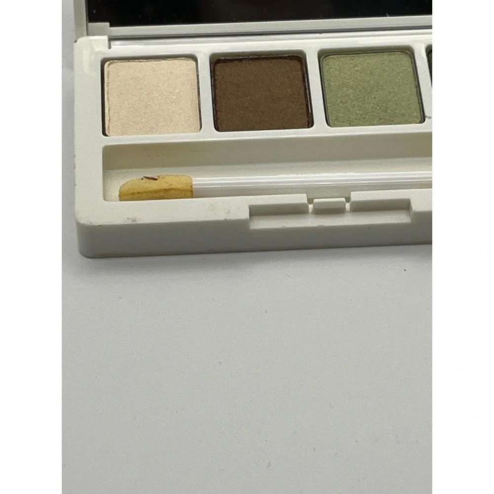 Clinique All About Shadow Quad On Safari Lemongrass Buttered Toast DB3 0.08oz